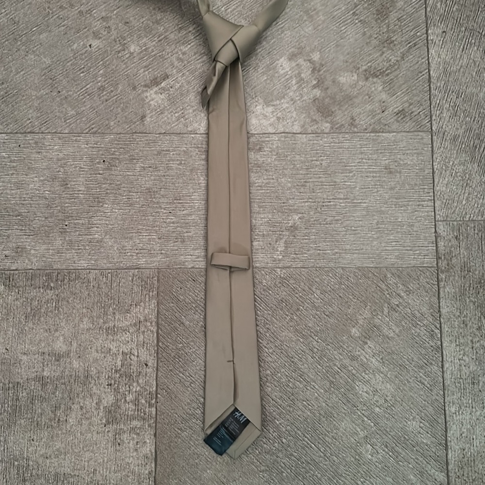H&M Ties - Picture 8 of 8